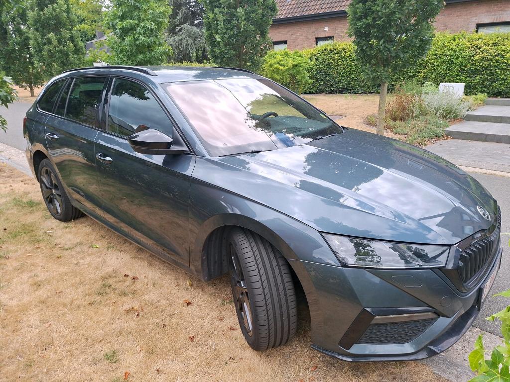 Skoda Octavia Combi RS 1.4 TSI - Hybrid - Automatic - 150 hp - 118.071 km