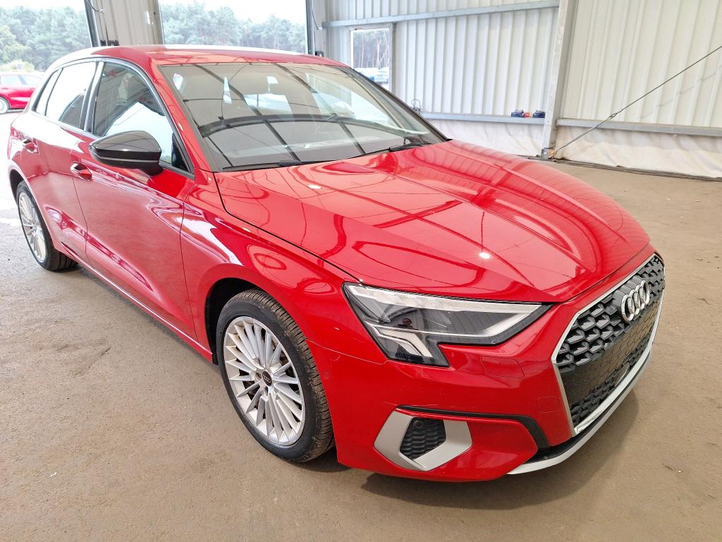 Audi A3 Sportback 30 TFSI Advanced - Petrol - Automatic - 110 hp - 42.395 km