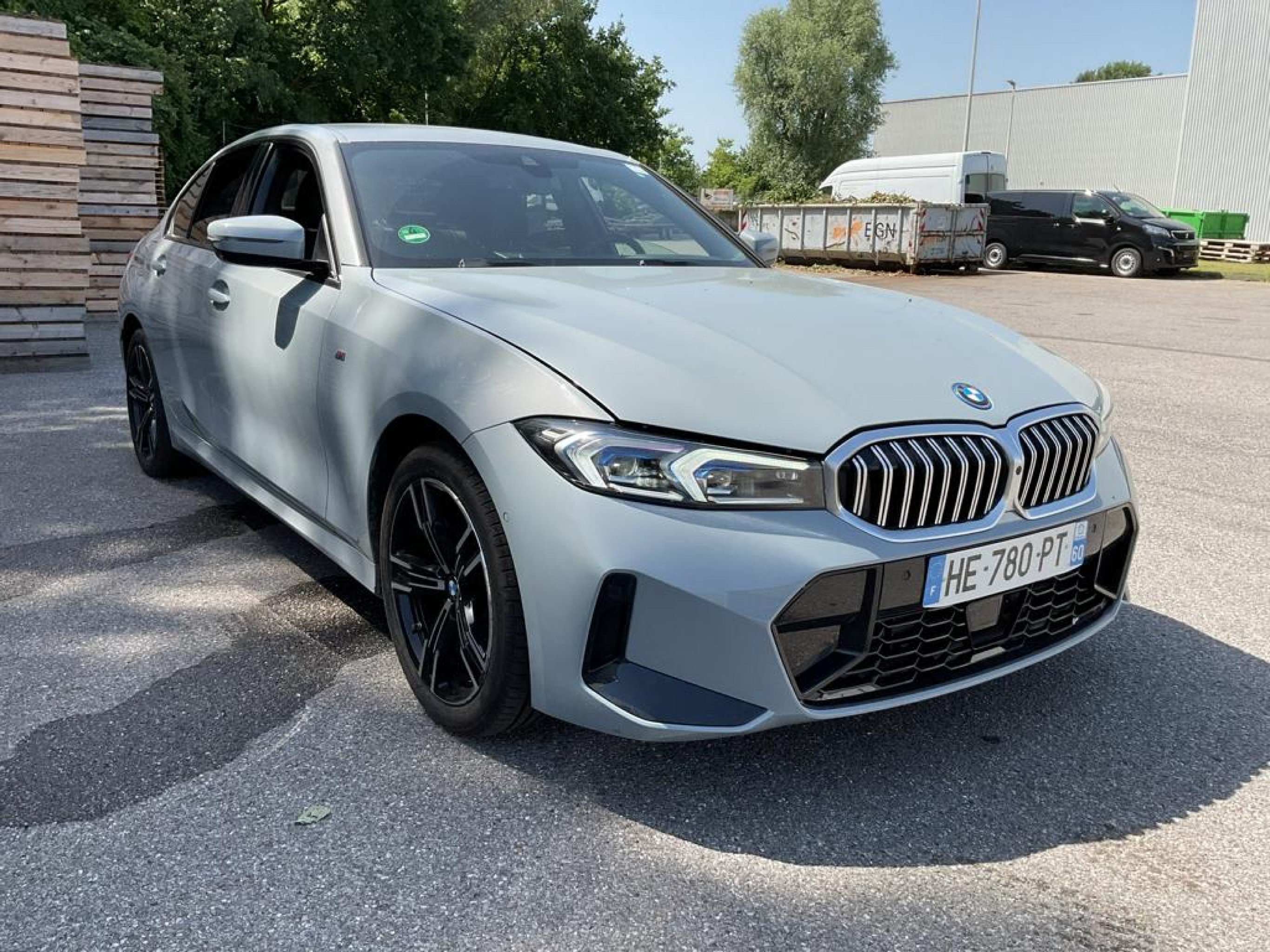 BMW 3 Series 330e M Sport - xDrive - Hybrid - Automatic - 184 hp - 22.220 km
