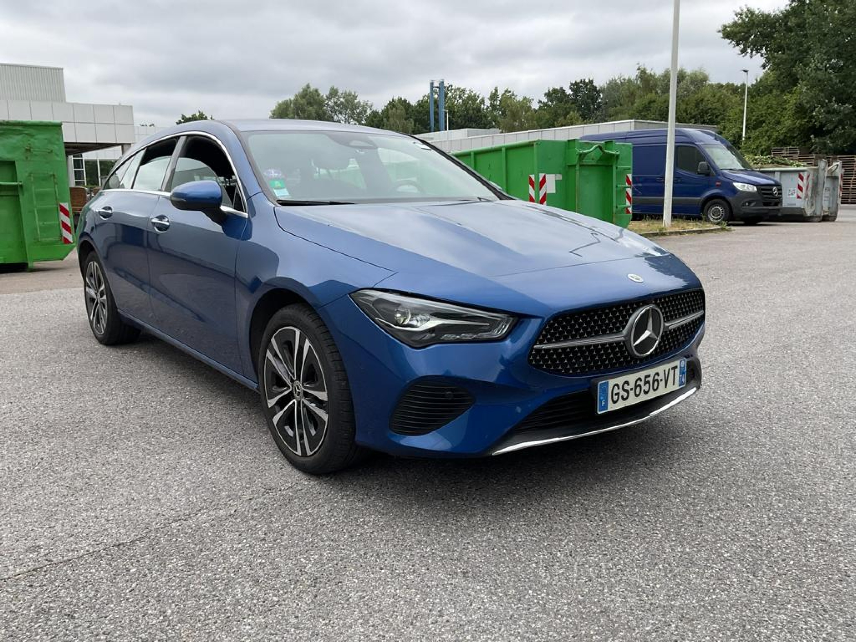 Mercedes-Benz CLA 250e Progressive - Hybrid - Automatic - 163 hp - 28.561 km