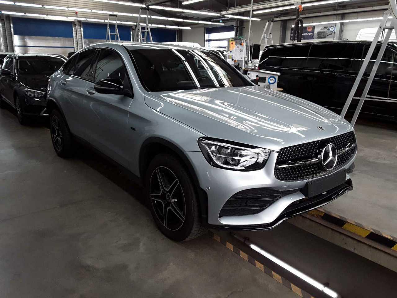 Mercedes-Benz GLC Coupé 300de AMG Line - 4-Matic - Hybrid - Automatic - 194 hp - 58.391 km
