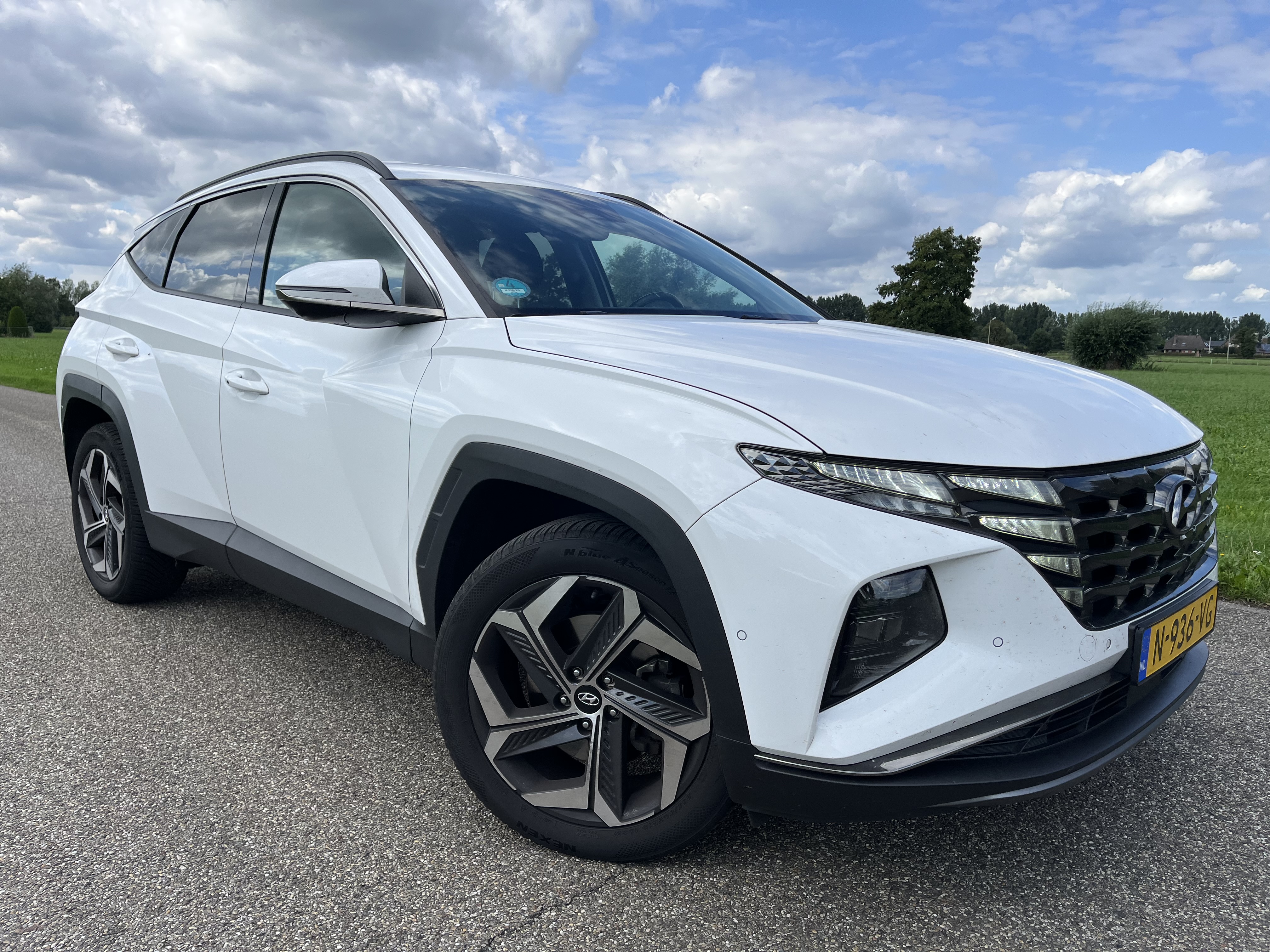 Hyundai Tucson 1.6 T-GDI Premium - Petrol - Automatic - 179 hp - 194.771 km
