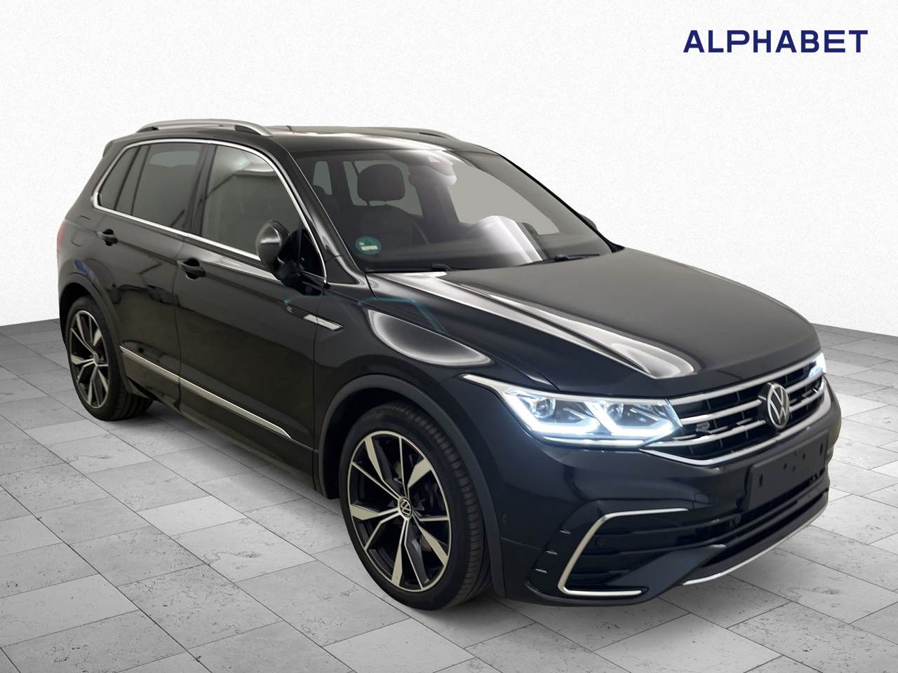 Volkswagen Tiguan 2.0 TDI R-Line - Diesel - Automatic - 200 hp - 85.828 km
