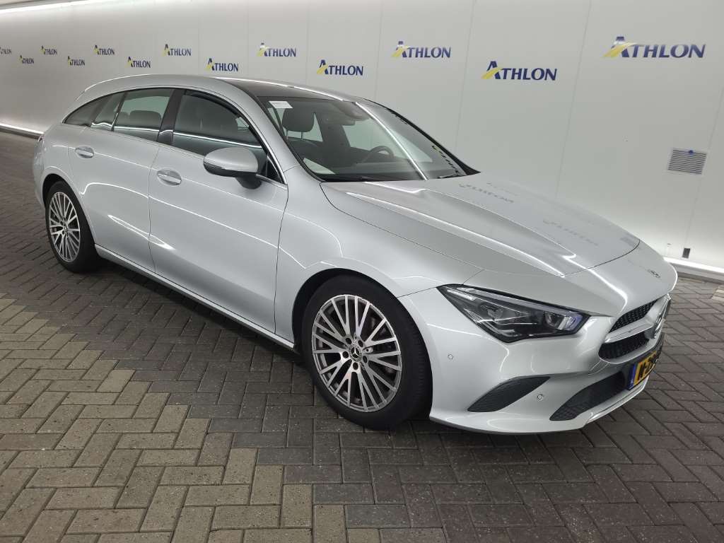 Mercedes-Benz CLA Shooting Brake 180 Luxury - Petrol - Automatic - 136 hp - 143.009 km