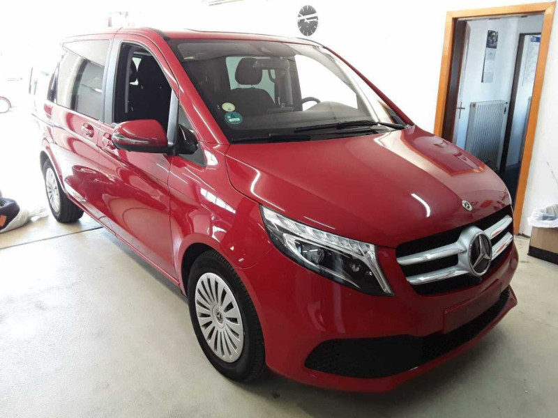 Mercedes-Benz V 220d - Diesel - Automatic - 163 hp - 195.525 km