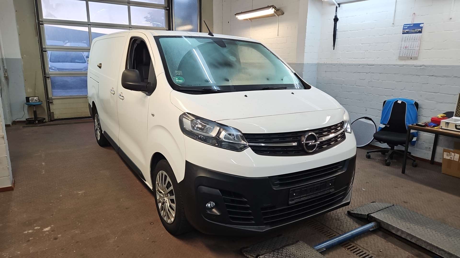 Opel Vivaro 2.0 Edition - Diesel - Manual - 145 hp - 72.573 km