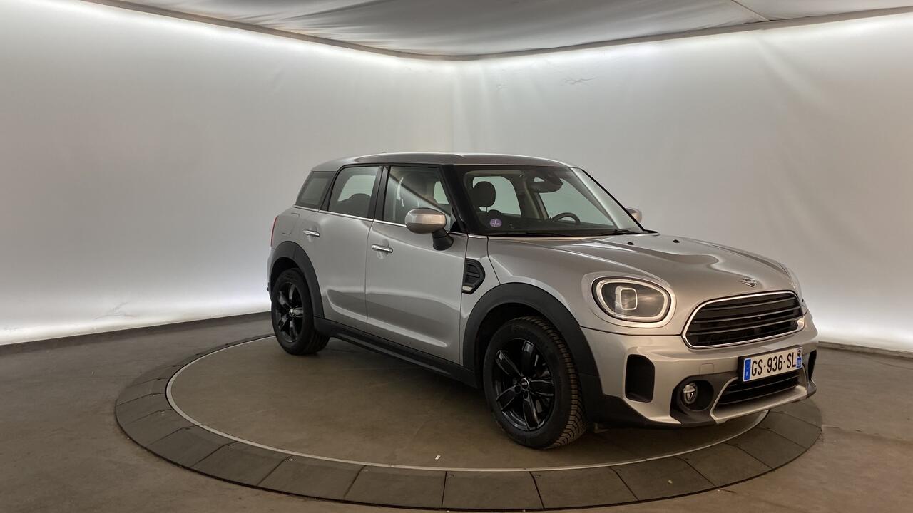 Mini Countryman Essential - Petrol - Automatic - 136 hp - 15.126 km