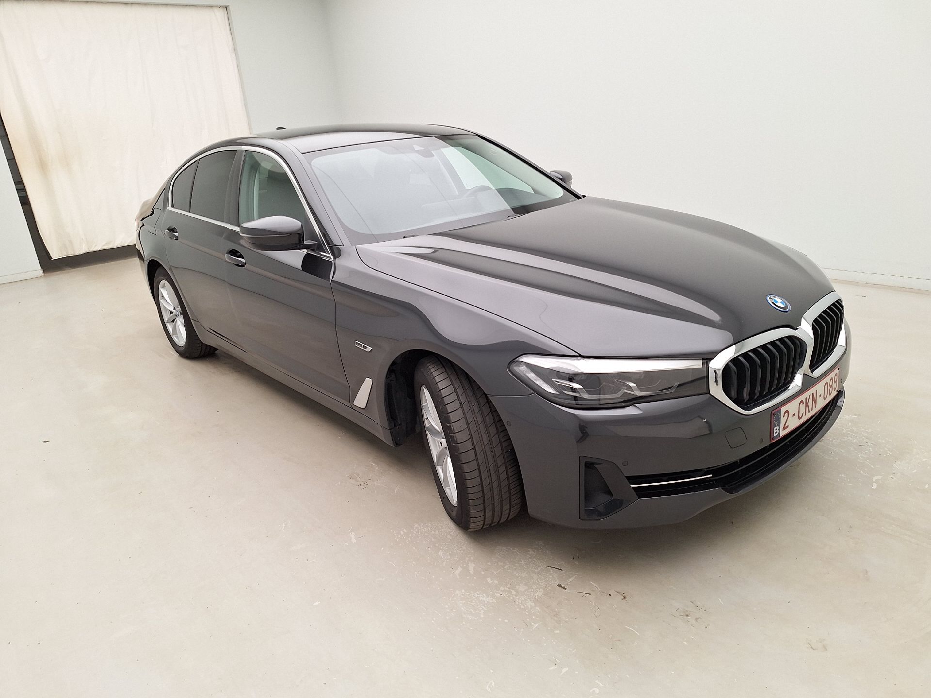 BMW 5 Series 530e Lounge - Hybrid - Automatic - 184 hp - 66.012 km