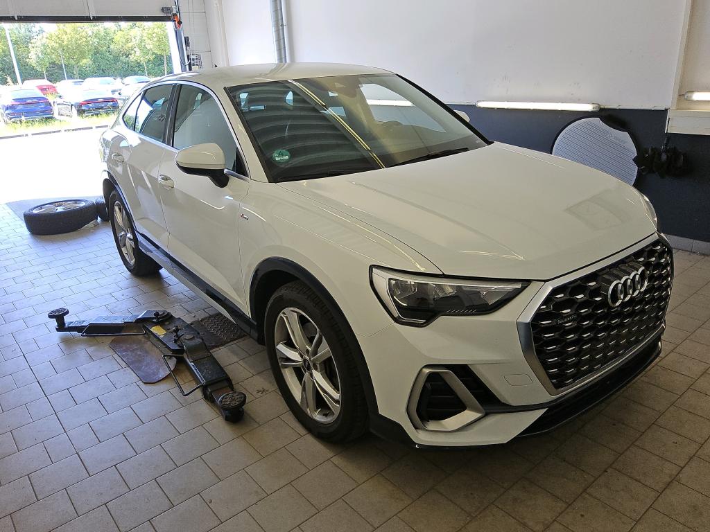 Audi Q3 Sportback 40 S Line - Quattro - Diesel - Automatic - 200 hp - 84.372 km