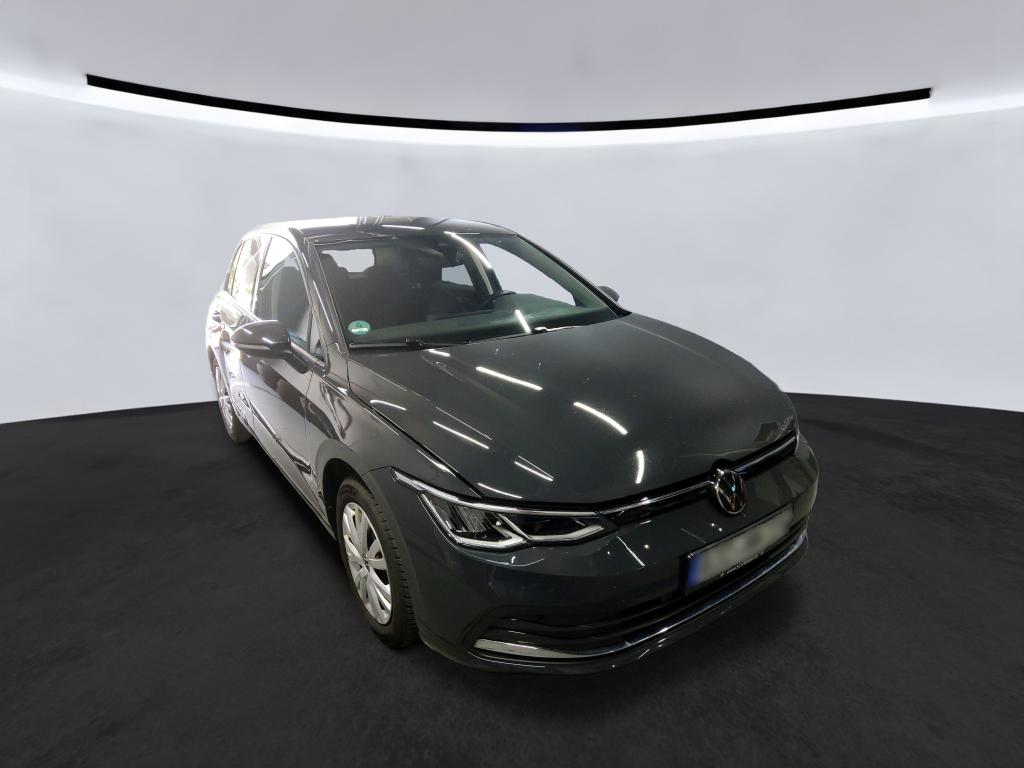 Volkswagen Golf 2.0 TDI Life - Diesel - Automatic - 150 hp - 49.165 km