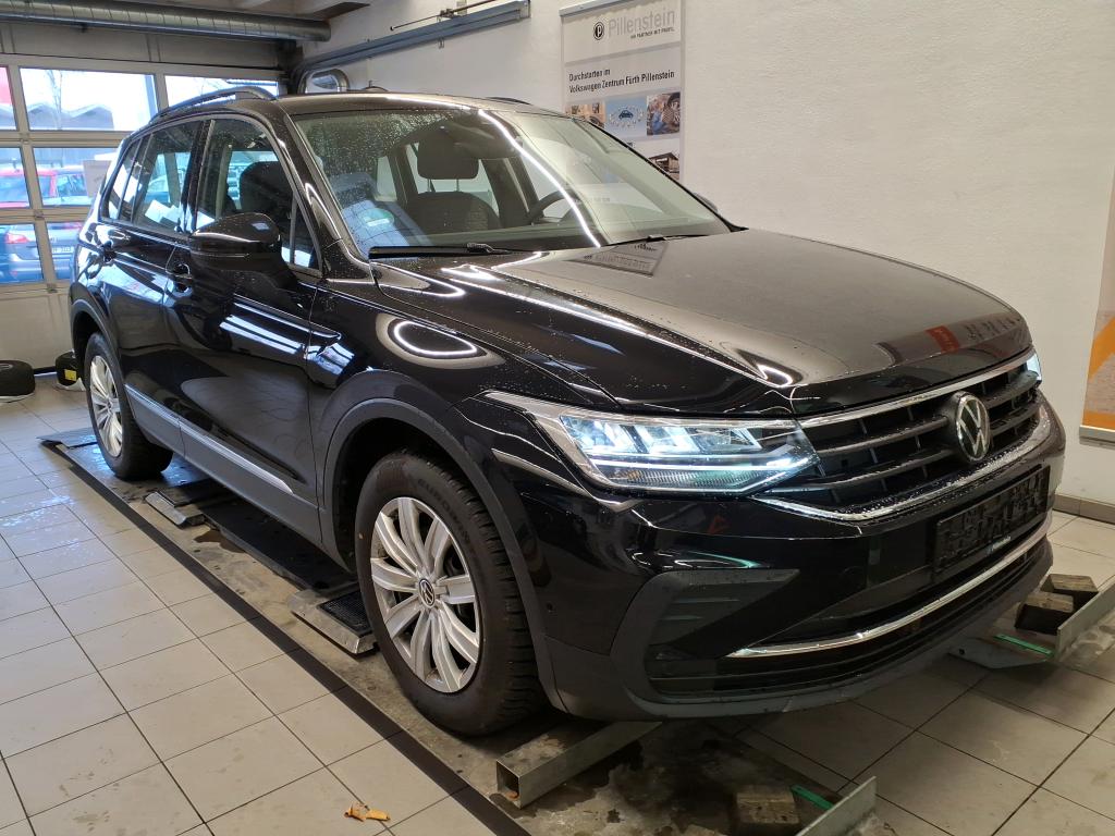 Volkswagen Tiguan 2.0 TDI Life - Diesel - Automatic - 150 hp - 58.366 km
