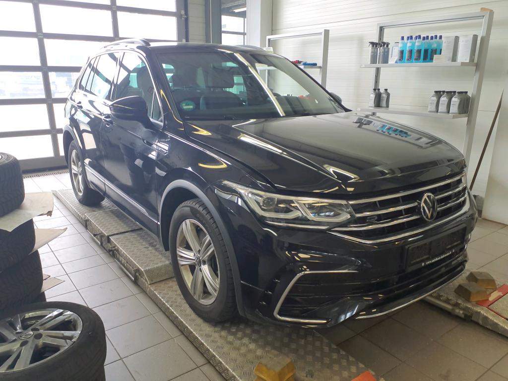 Volkswagen Tiguan 2.0 TSI R-Line - 4Motion - Petrol - Automatic - 190 hp - 41.516 km