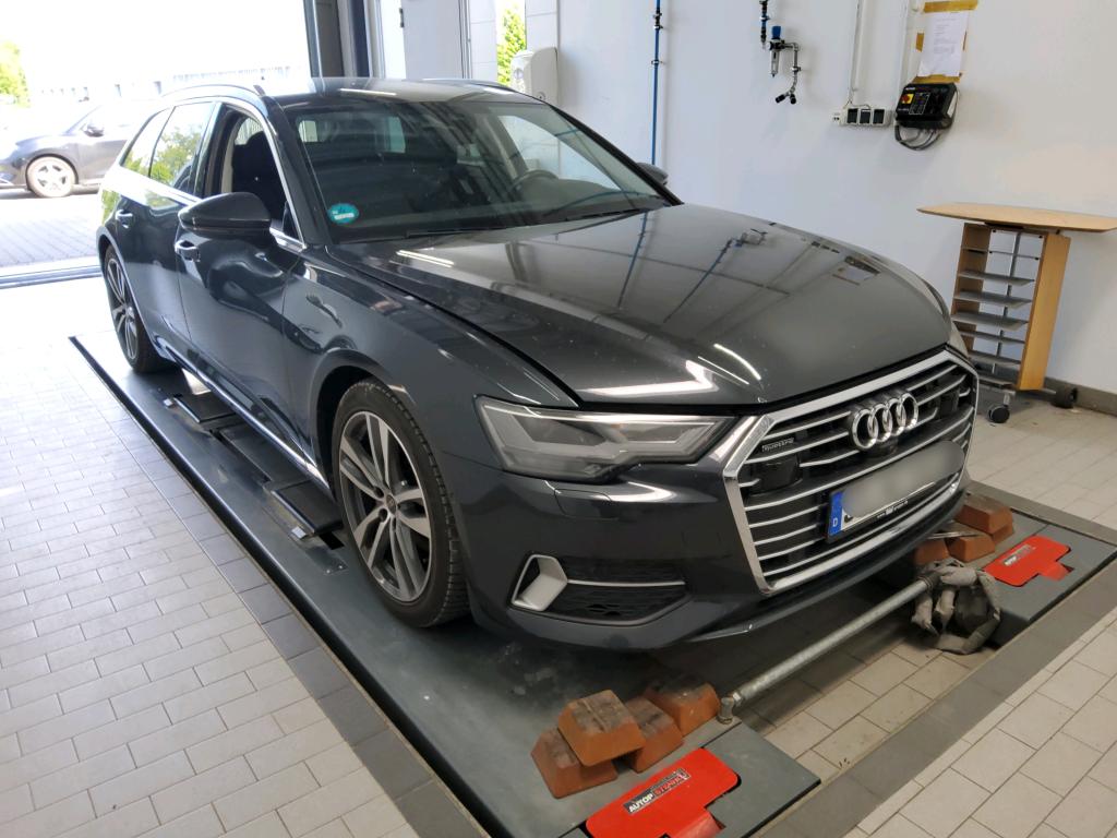 Audi A6 Avant 40 TDI Sport - Quattro - Diesel - Automatic - 204 hp - 55.746 km