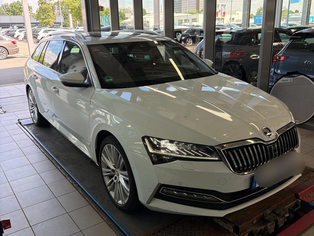 Skoda Superb Combi 2.0 TSI L&K - Petrol - Automatic - 280 hp - 96.197 km