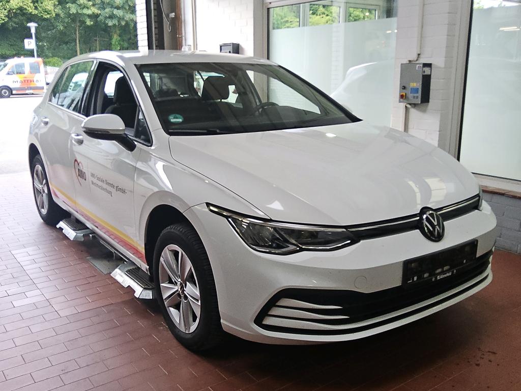 Volkswagen Golf 1.5 TSI Life - Petrol - Manual - 130 hp - 36.749 km