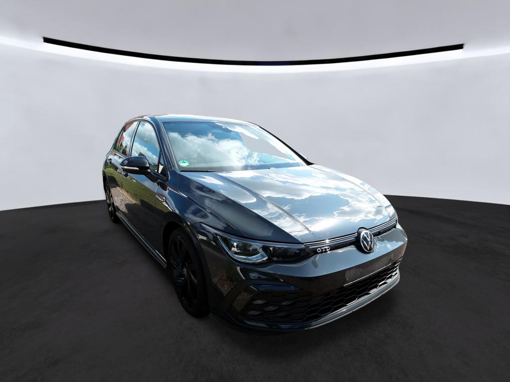Volkswagen Golf 2.0 TDI - Diesel - Automatic - 200 hp - 108.463 km