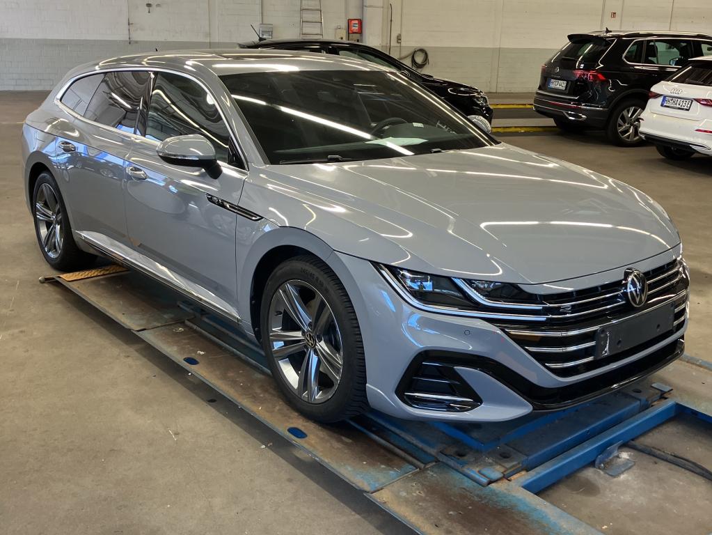 Volkswagen Arteon Shooting Brake 2.0 TSI R-Line - Petrol - Automatic - 190 hp - 26.669 km