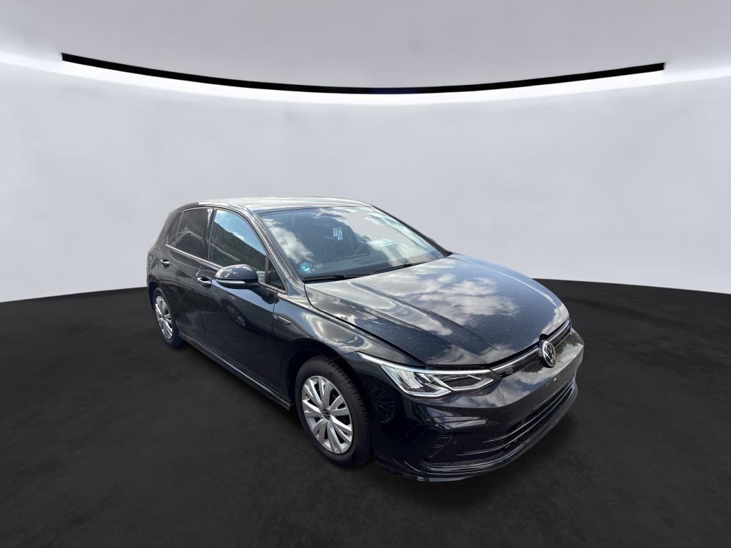 Volkswagen Golf 1.5 eTSI R-Line - Petrol - Automatic - 130 hp - 24.840 km