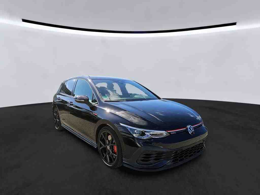 Volkswagen Golf GTI 2.0 TSI - Petrol - Automatic - 300 hp - 28.075 km