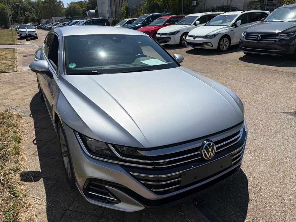 Volkswagen Arteon Shooting Brake 2.0 TSI R-Line - Petrol - Automatic - 190 hp - 41.054 km