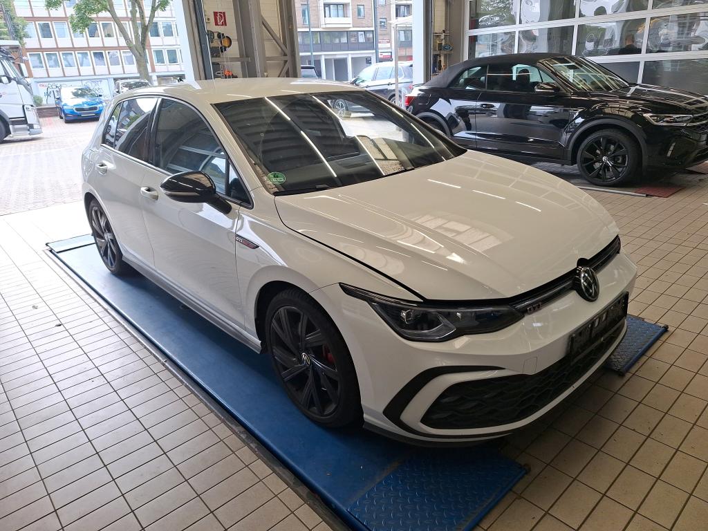 Volkswagen Golf GTI 2.0 TSI - Petrol - Automatic - 245 hp - 55.318 km