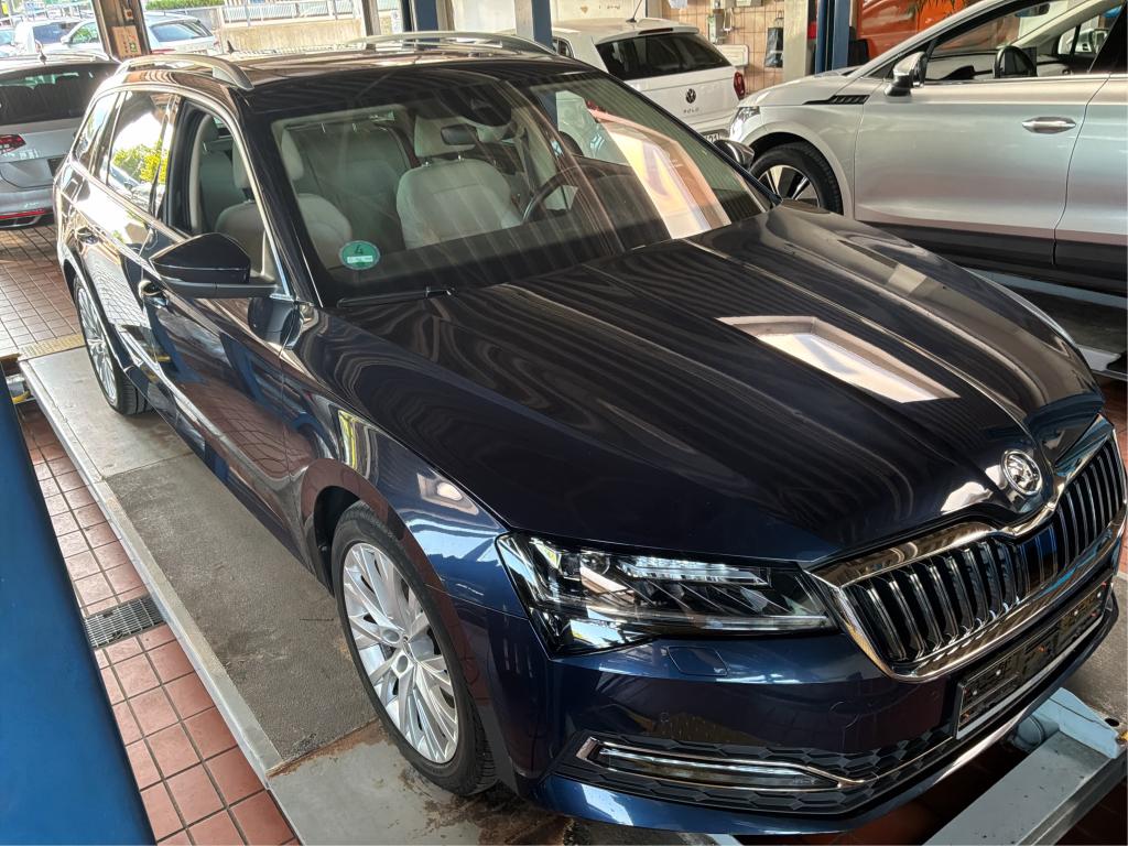 Skoda Superb Combi 2.0 TDI Style - Diesel - Automatic - 200 hp - 89.539 km
