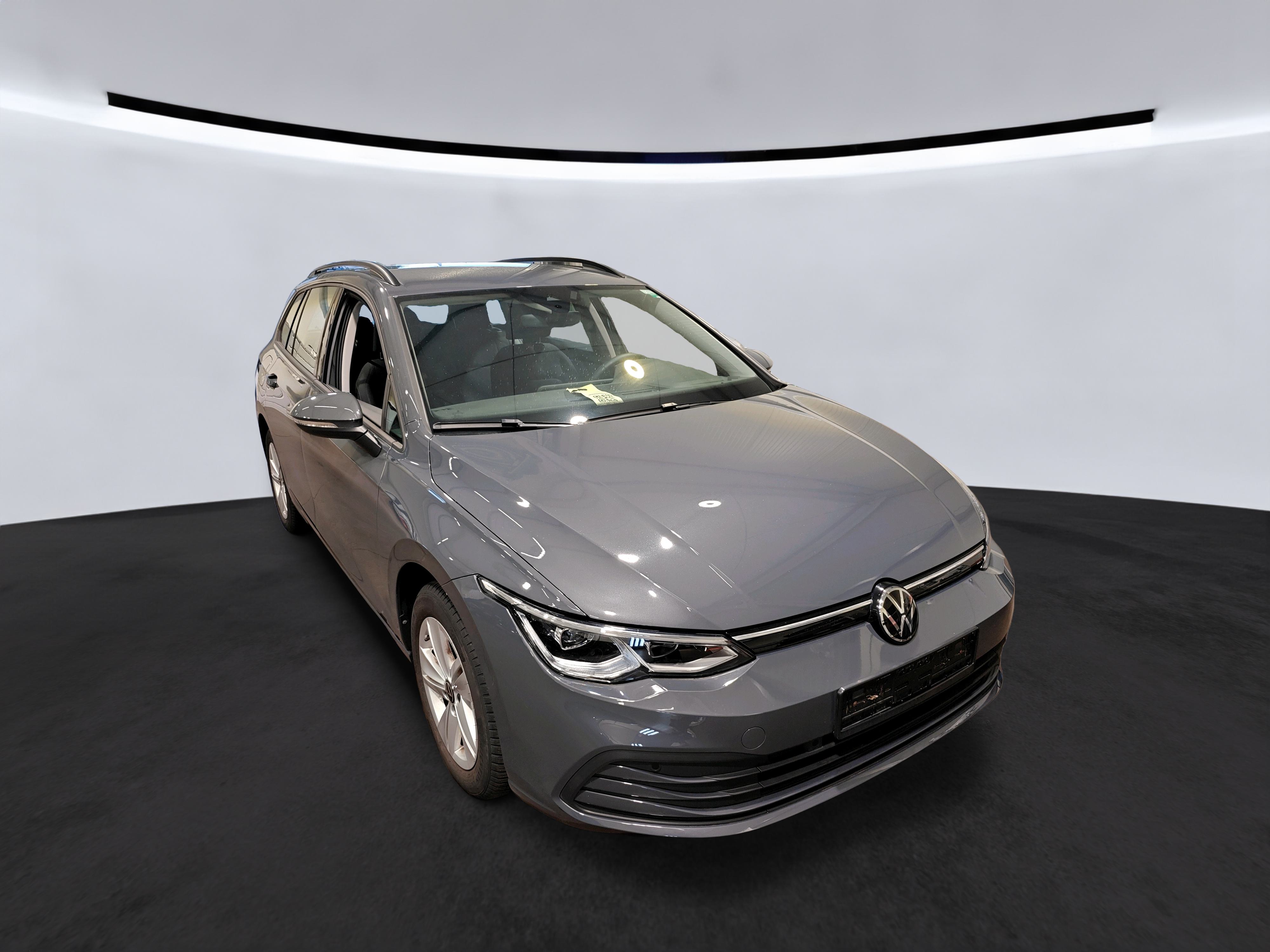 Volkswagen Golf Variant 2.0 TDI Life - Diesel - Automatic - 115 hp - 7.298 km