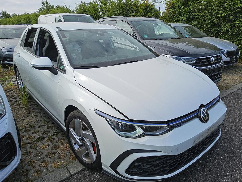 Volkswagen Golf 1.4 - Hybrid - Automatic - 150 hp - 38.944 km
