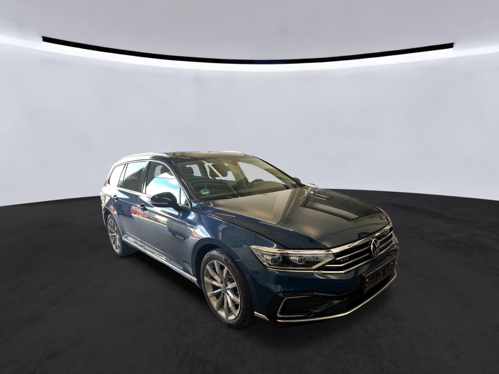 Volkswagen Passat Variant 1.4 TSI - Hybrid - Automatic - 156 hp - 82.464 km
