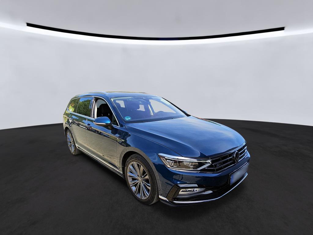 Volkswagen Passat Variant 2.0 TDI Elegance - Diesel - Automatic - 200 hp - 54.965 km