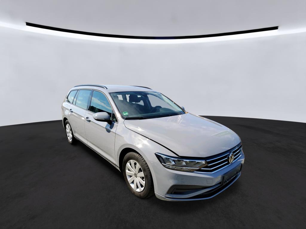 Volkswagen Passat Variant 1.5 TSI Conceptline - Petrol - Manual - 150 hp - 40.629 km