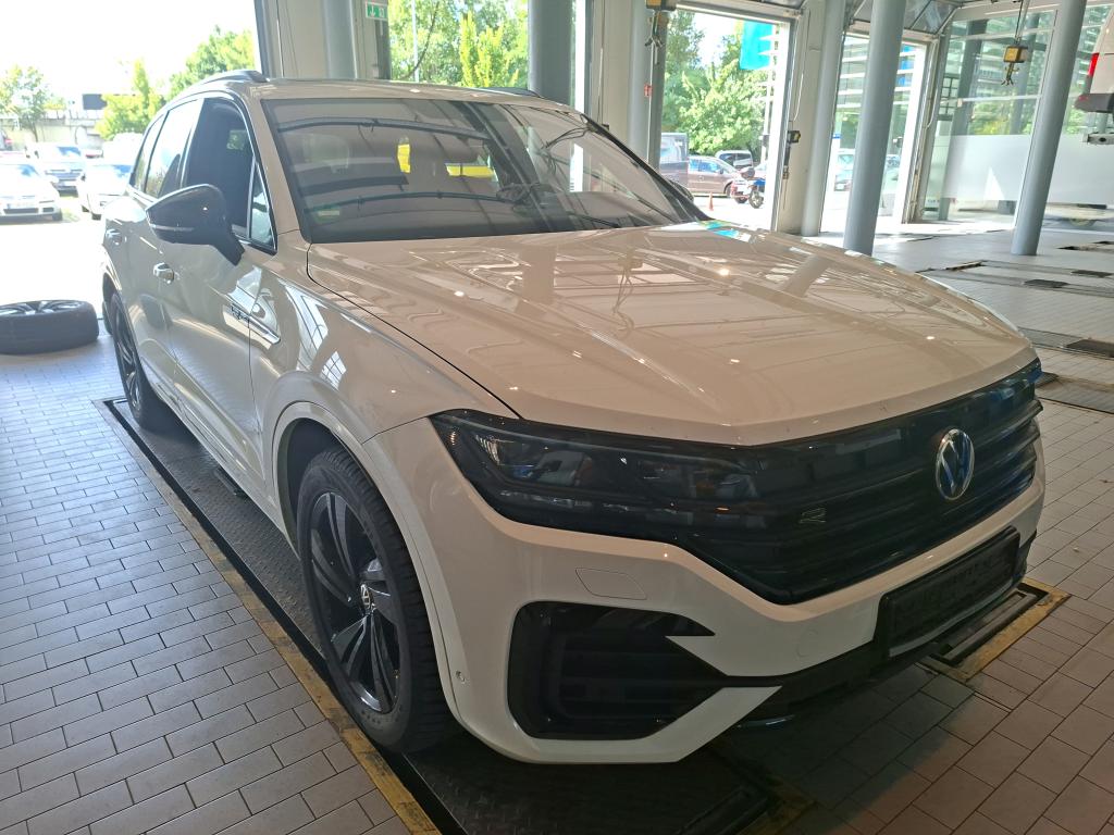 Volkswagen Touareg 3.0 TDI R-Line - Diesel - Automatic - 286 hp - 38.510 km