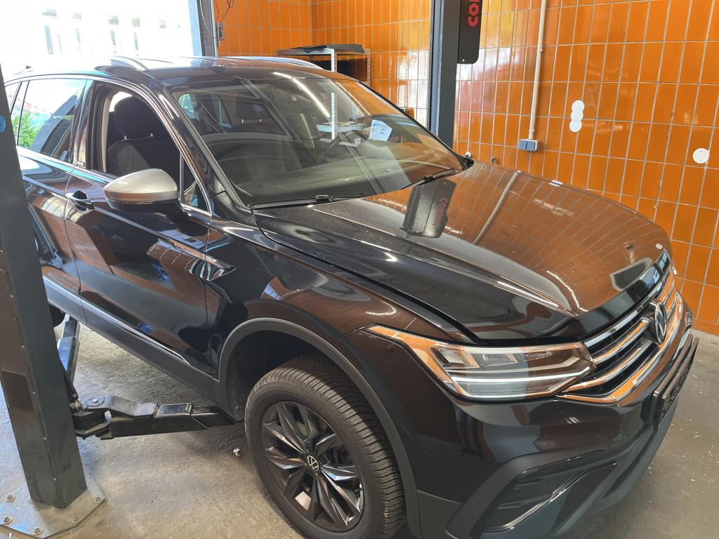 Volkswagen Tiguan Allspace 1.5 TSI Move - Petrol - Manual - 150 hp - 54.441 km