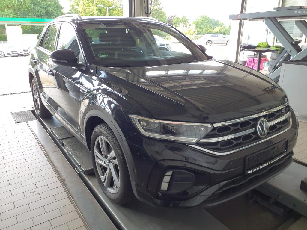 Volkswagen T-ROC 1.5 TSI R-Line - Petrol - Automatic - 150 hp - 22.530 km