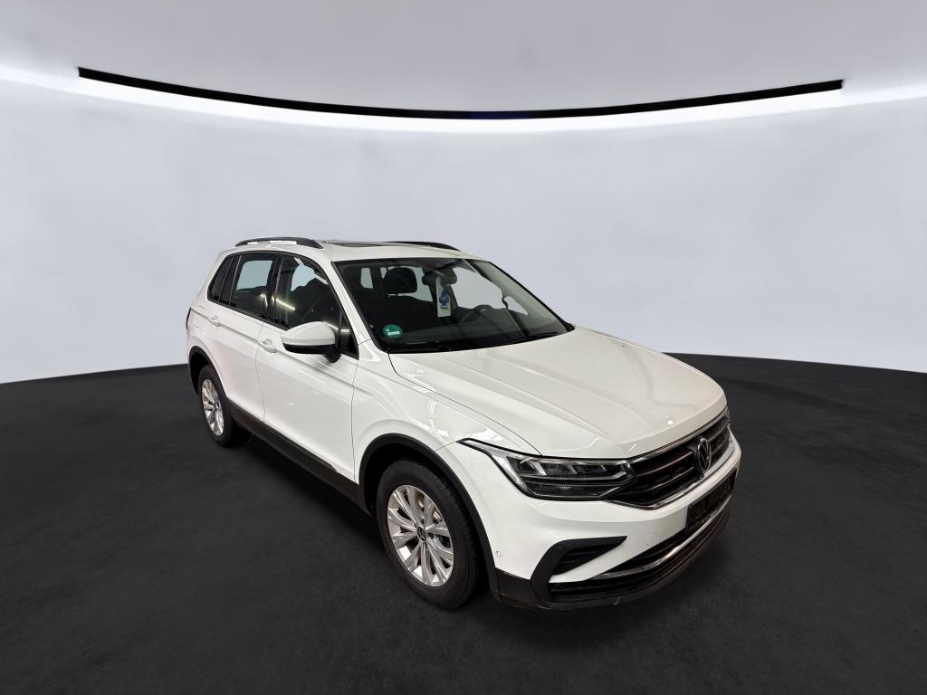 Volkswagen Tiguan 1.4 Life - Hybrid - Automatic - 150 hp - 92.247 km