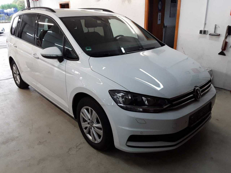 Volkswagen Touran 1.5 TSI Comfortline - Petrol - Manual - 150 hp - 98.117 km