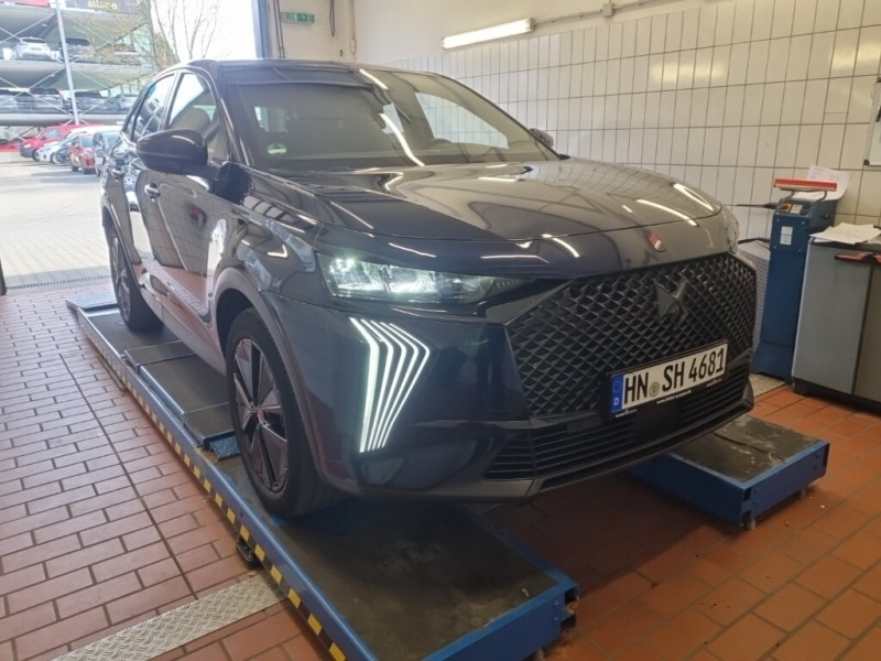 DS DS7 Crossback Performance Line - Diesel - Automatic - 130 hp - 33.251 km