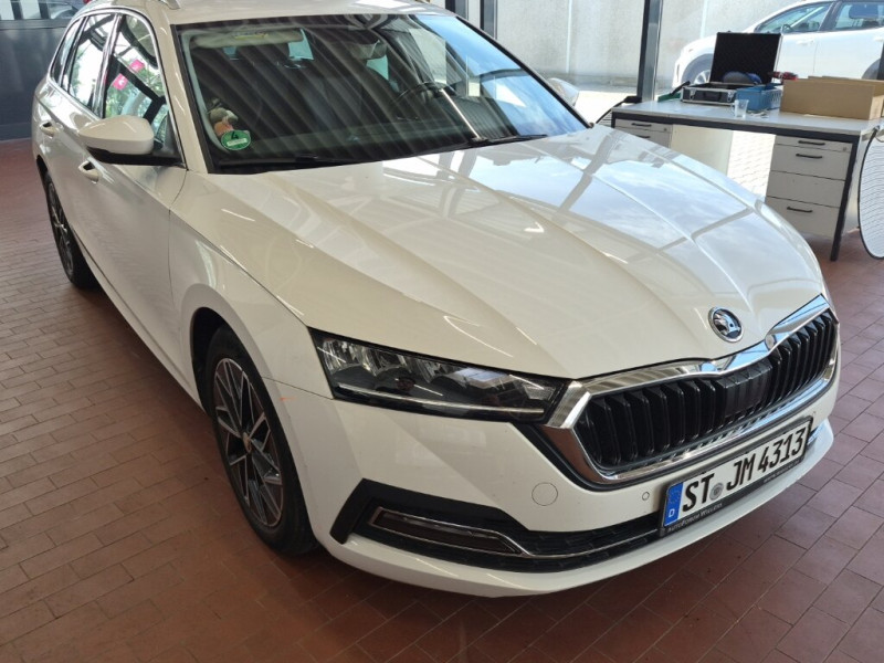 Skoda Octavia Combi Style - AWD - Petrol - Automatic - 190 hp - 131.696 km