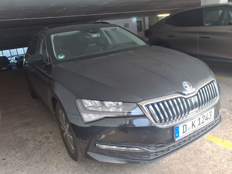 Skoda Superb Combi 2.0 TDI Ambition - Diesel - Automatic - 150 hp - 83.473 km