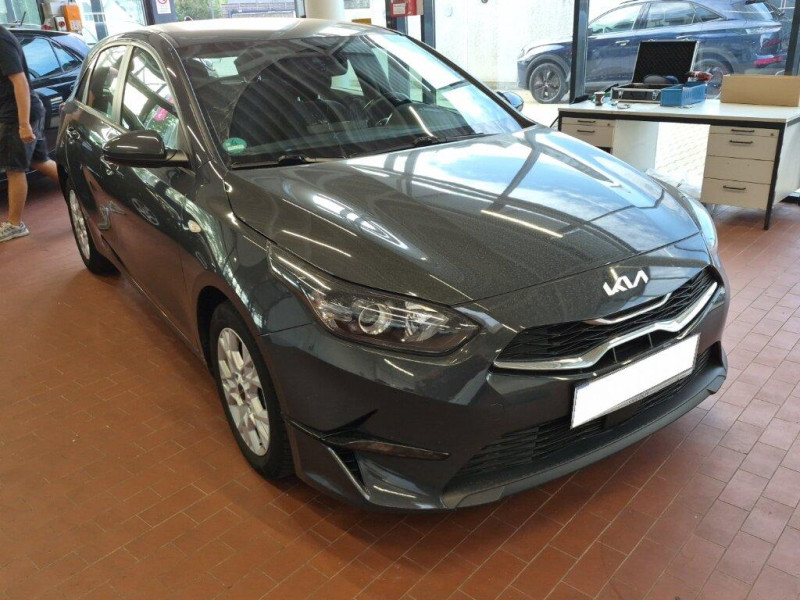 Kia Ceed 1.0 T-GDI Edition 7 - Petrol - Manual - 100 hp - 72.778 km