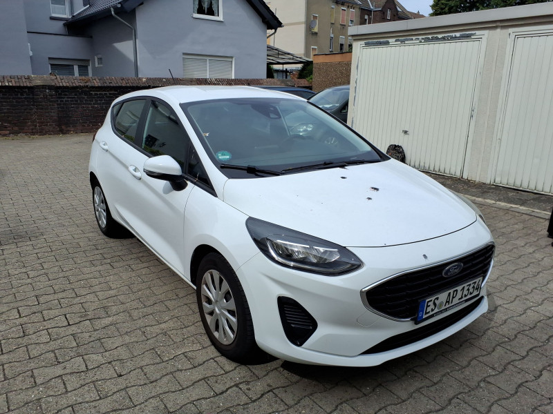 Ford Fiesta 1.1 Cool & Connect - Petrol - Manual - 75 hp - 90.750 km