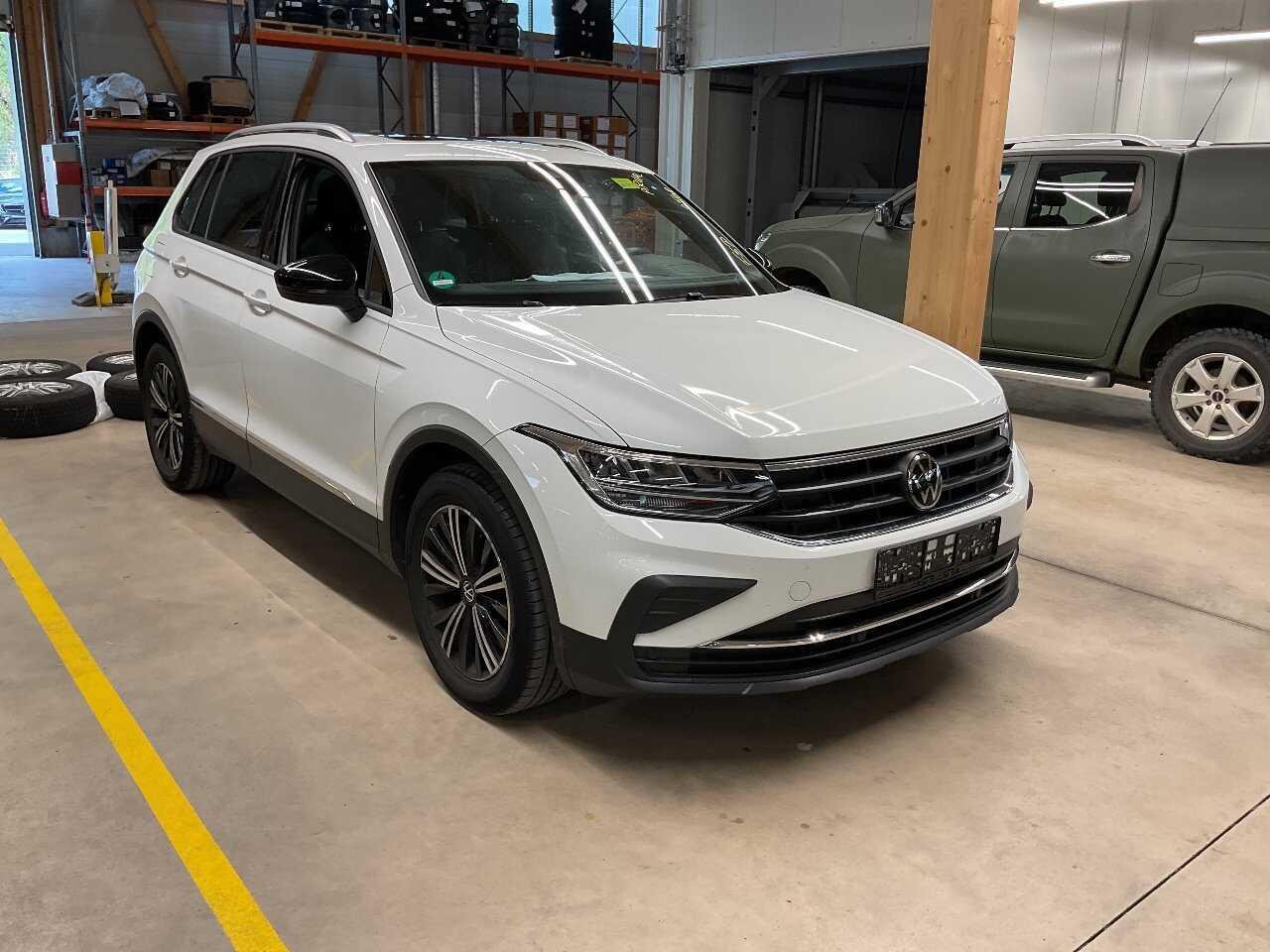 Volkswagen Tiguan 2.0 TDI Active - Diesel - Automatic - 150 hp - 44.043 km