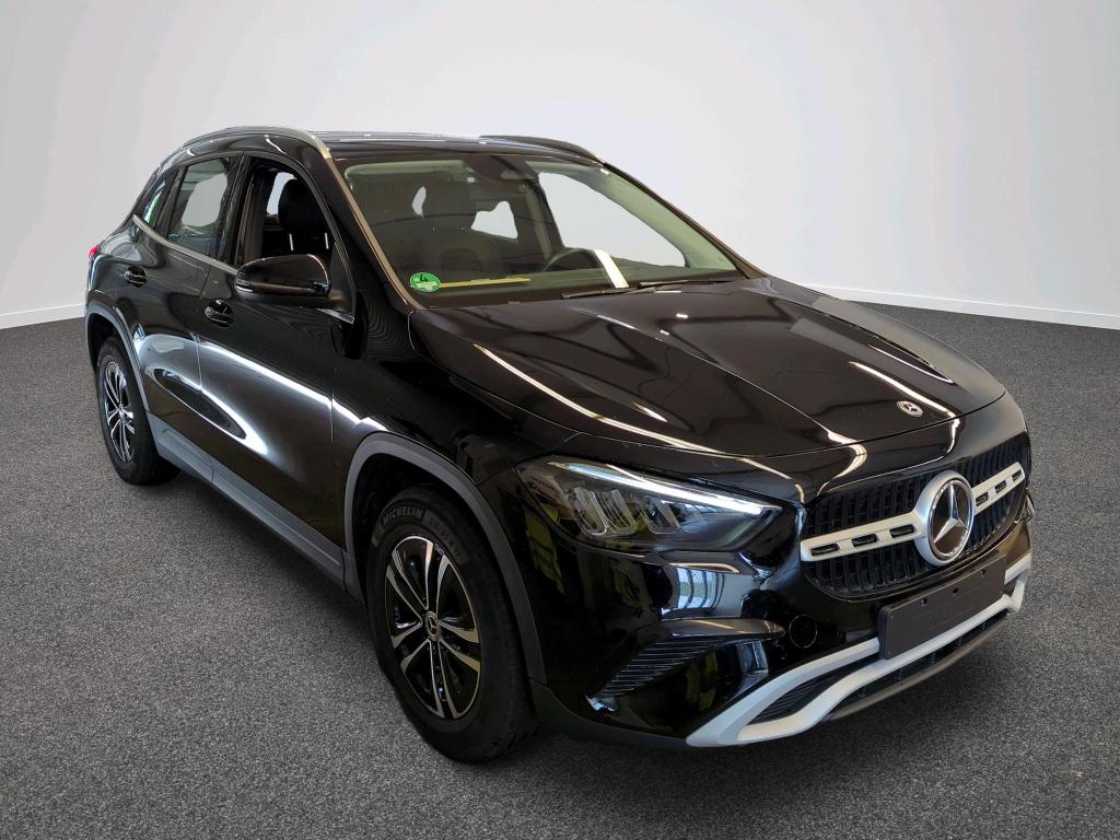 Mercedes-Benz GLA 180 - Petrol - Automatic - 136 hp - 39.734 km