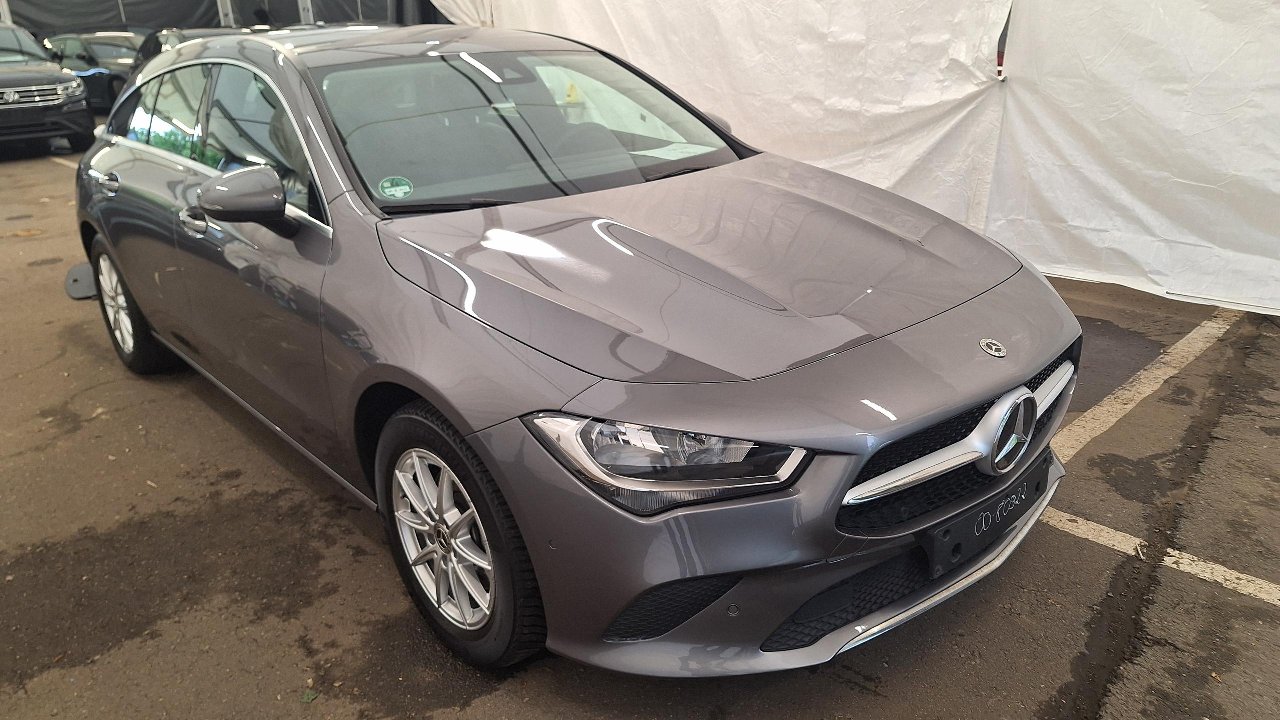 Mercedes-Benz CLA Shooting Brake 200d Progressive - Diesel - Manual - 150 hp - 84.405 km