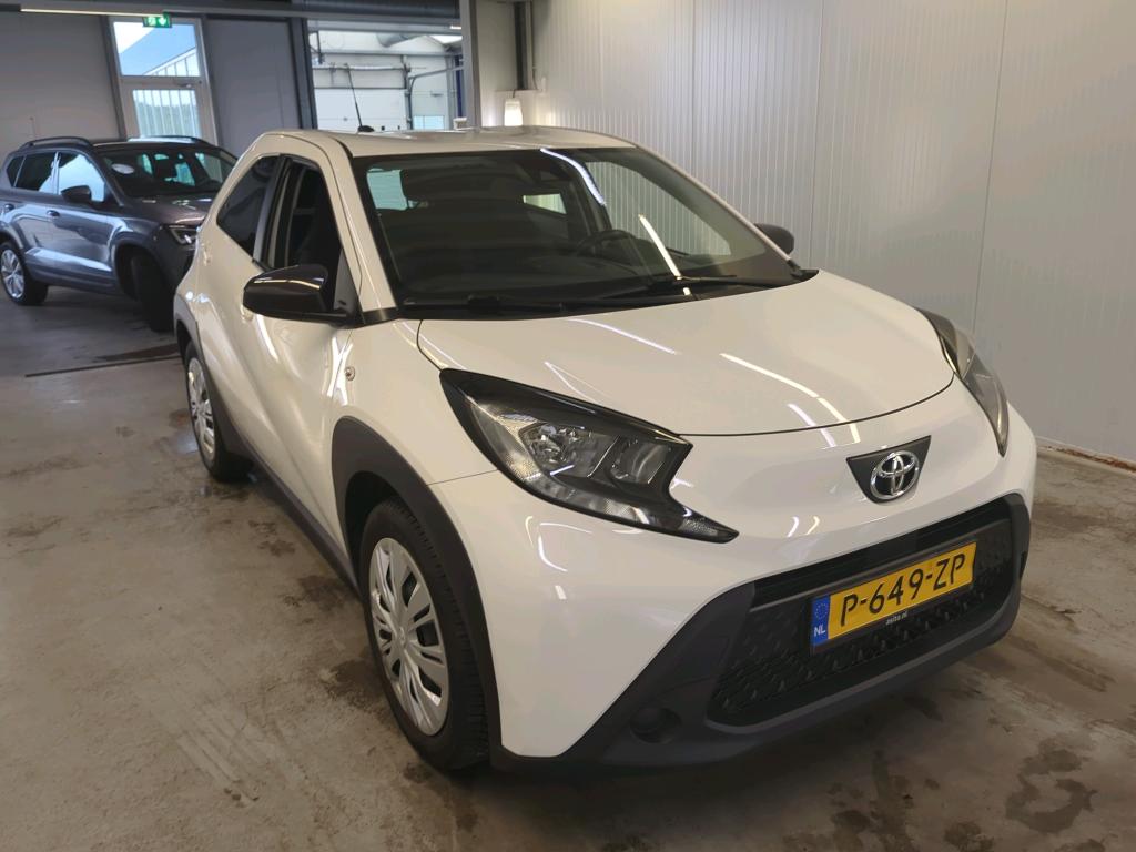 Toyota Aygo X 1.0 VVT-i Play - Petrol - Manual - 72 hp - 82.933 km