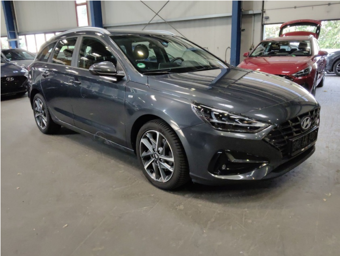 Hyundai i30 Wagon 1.5 GDI Trend - Petrol - Automatic - 160 hp - 54.803 km