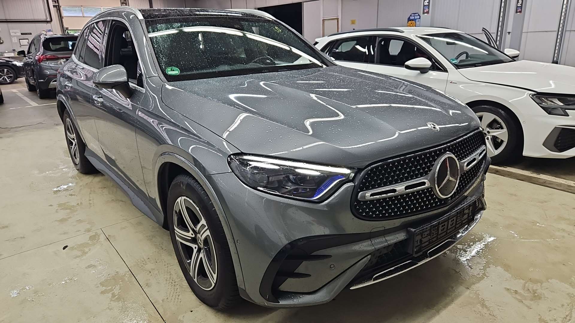 Mercedes-Benz GLC 220d AMG Line - 4-Matic - Diesel - Automatic - 197 hp - 129.917 km