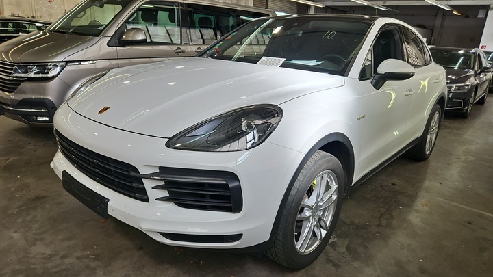 Porsche Cayenne Coupé 3.0 - AWD - Hybrid - Automatic - 462 hp - 110.720 km