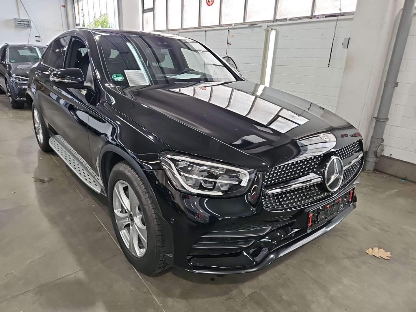 Mercedes-Benz GLC Coupé 200 AMG Line - 4-Matic - Petrol - Automatic - 197 hp - 133.398 km