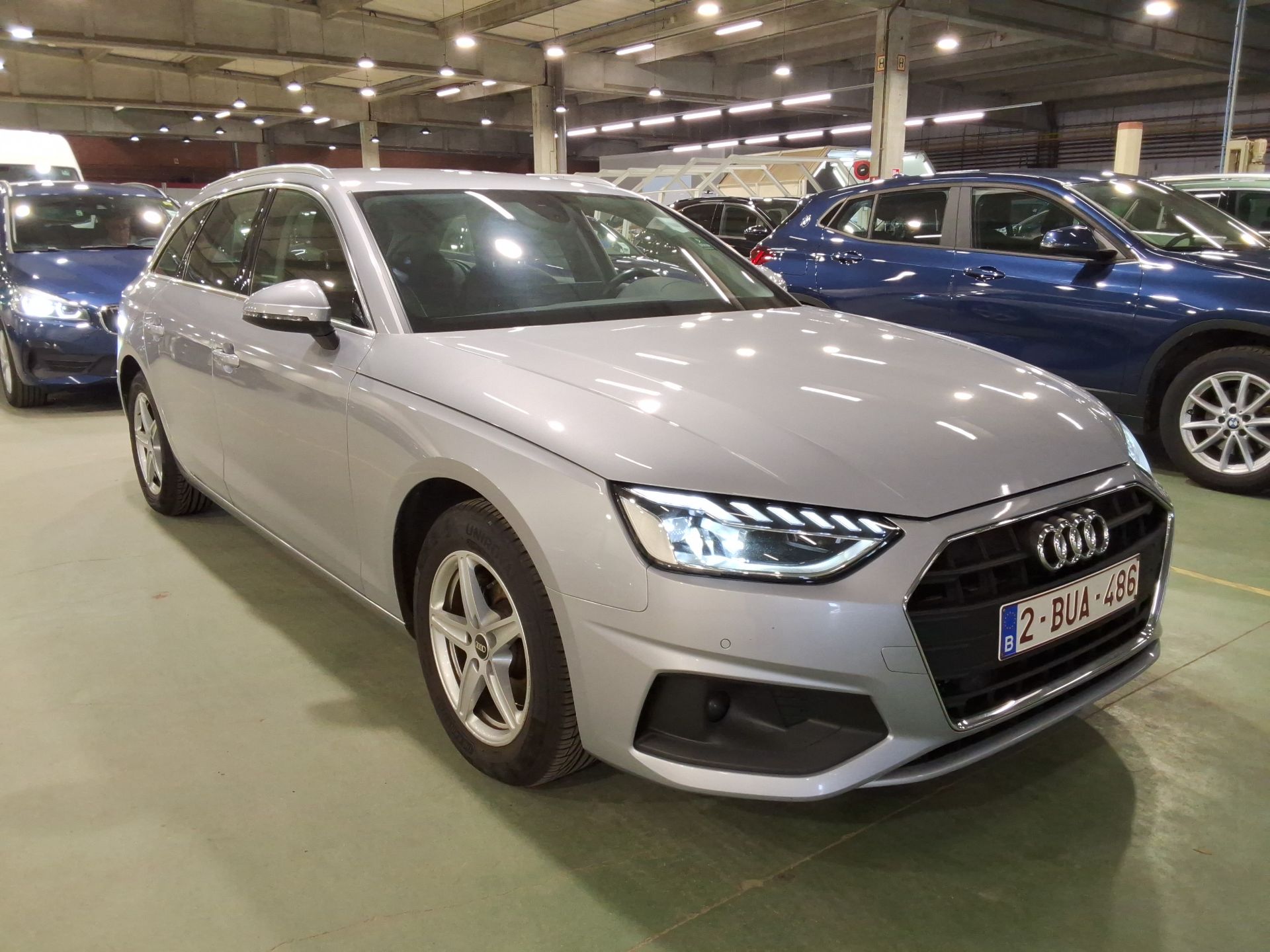 Audi A4 Avant 30 TDI Attraction - Diesel - Automatic - 136 hp - 152.685 km